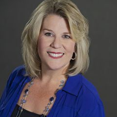 Photo of Cindy MacLean